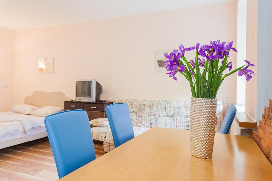 Cozy Apartments Near Olympic Stadium 키예프 외부 사진