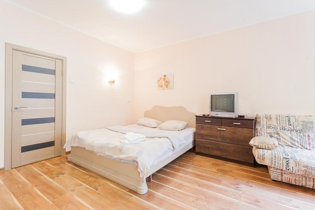 Cozy Apartments Near Olympic Stadium 키예프 외부 사진