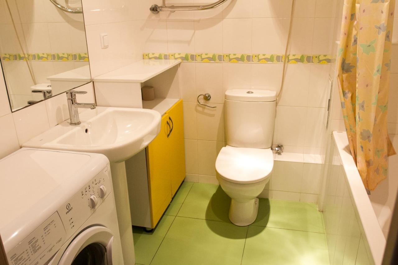 Cozy Apartments Near Olympic Stadium 키예프 외부 사진